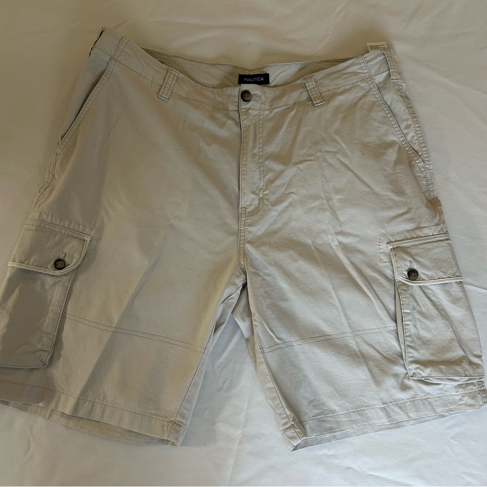 Nautica Tan Cargo Shorts with Classic Design
